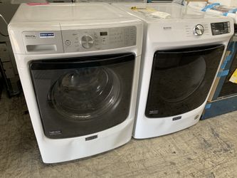 Maytag washer & dryer mix match set used in white