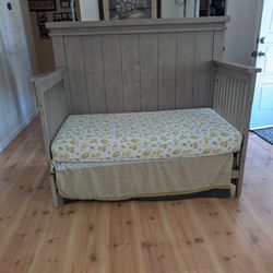 Soho 4 In 1 Convertible Crib 