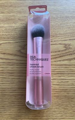 Real Techniques Tapered Cheek Brush