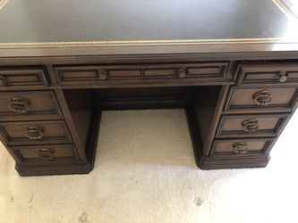 Beautiful wood desk/side cabinet/chair