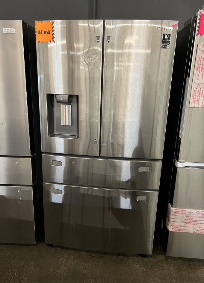Samsung Stainless Steel Four Door Refrigerator 5E4Q