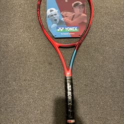 Yonex VCore 98 41/4 Grip