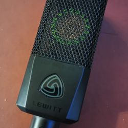 Lewitt 440 Pure Condenser Microphone 