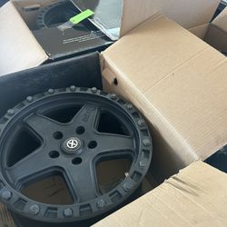 Rims  19’s American Racing atxX 