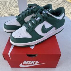 Nike Dunks