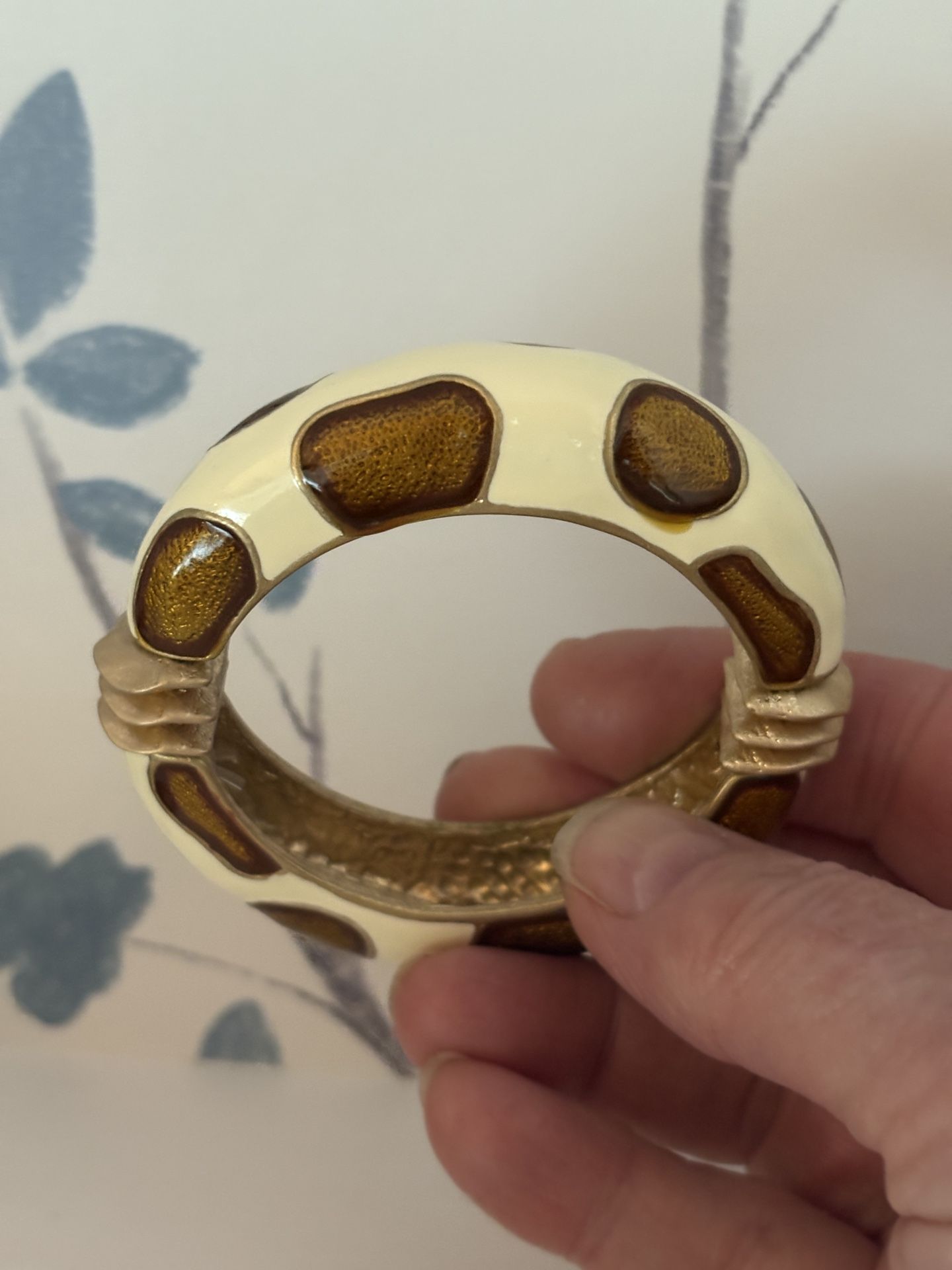 Enamel Gold & Cream Giraffe Design Bracelet