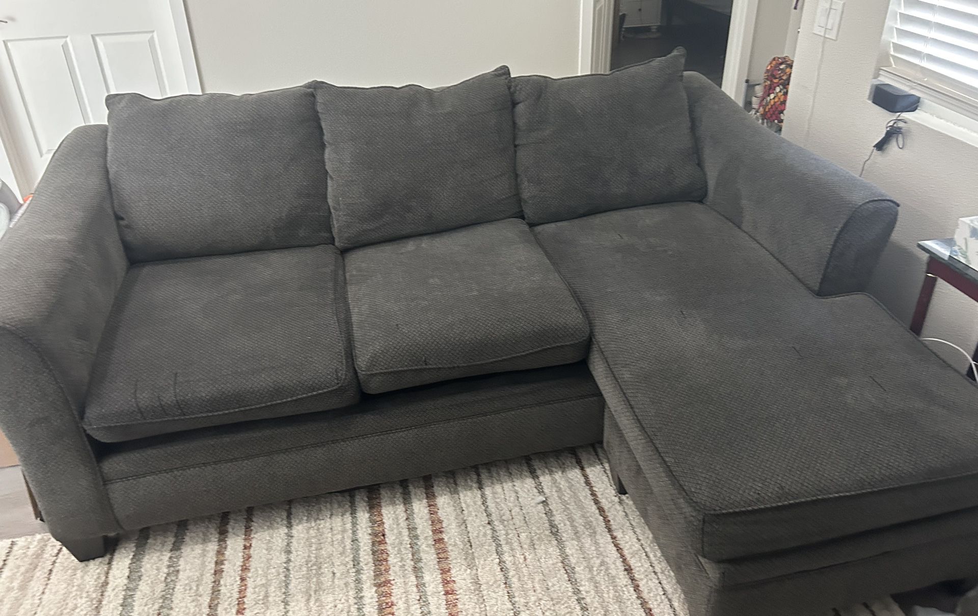 Free Grey Couch With Adjustable Chaise 