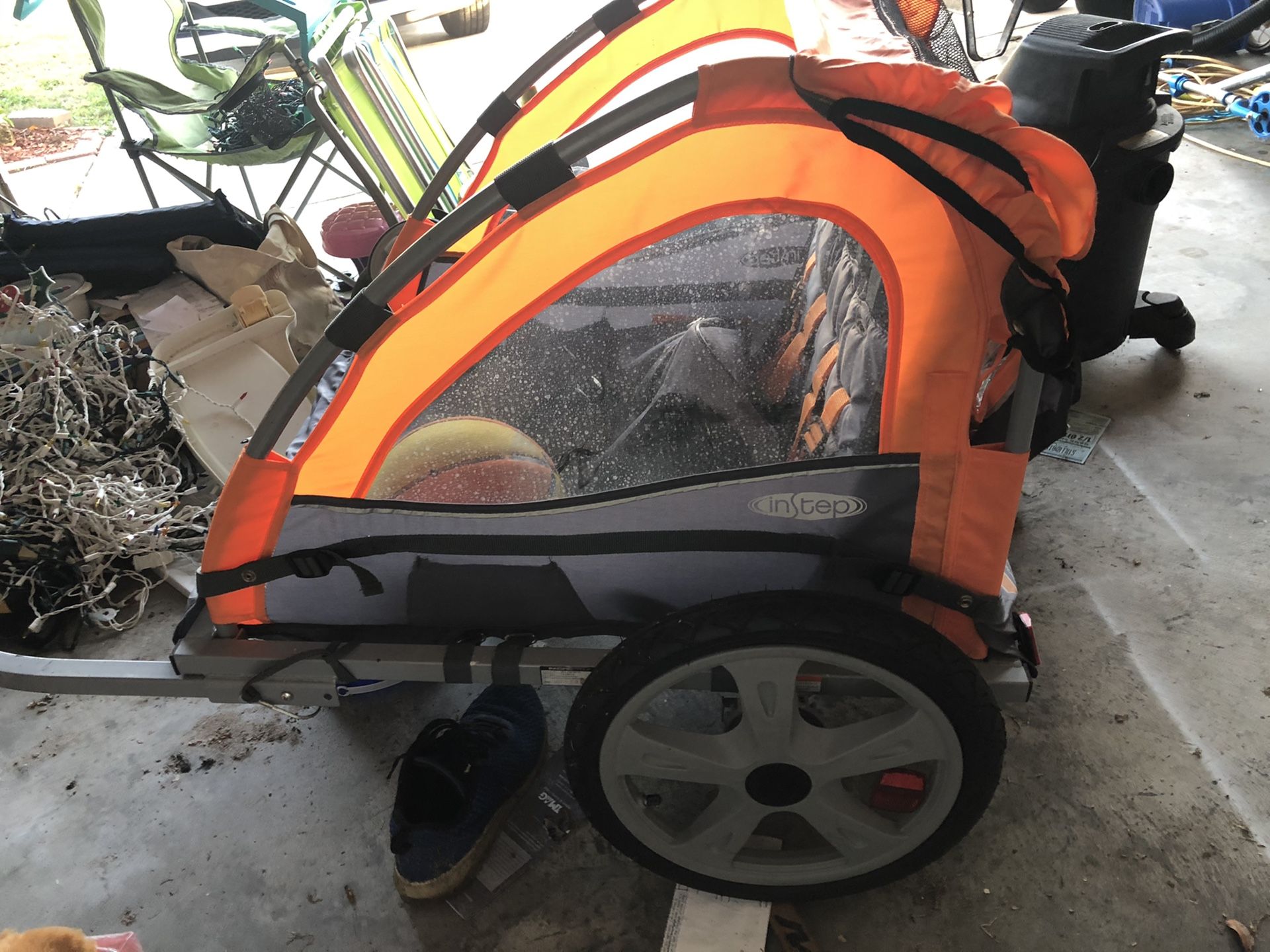 Instep bike trailer