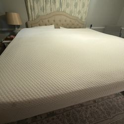 Memory Foam  King Matrress 