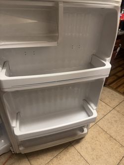 EG Refrigerator And Stove