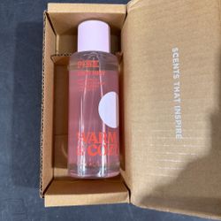 PINK Warm & Cozy Body Mist 8.4 oz