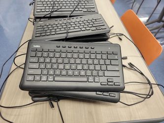 Belkin Wired Keyboard For Apple iPad With Lightning Cable