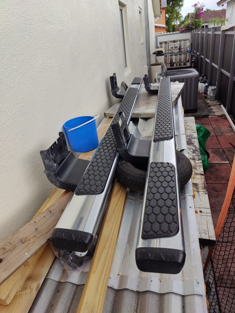 Ram 1500 Crew Cab OEM Running Boards