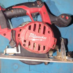 Milwaukee Circular Saw