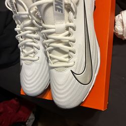 Nike track/football cleats