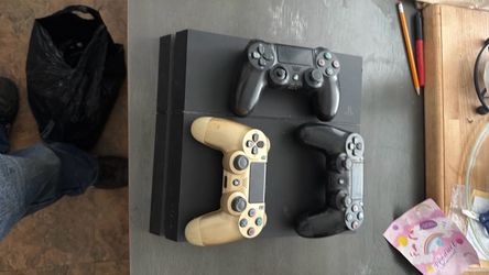 PS4 w/ games