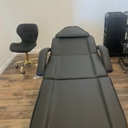 Esthetician tattoo chair