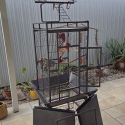 Jaula Negra De Hierro Fuerte Con Doble Bandeja Para Aves En Exelentes Condiciones 