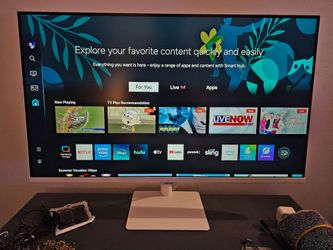 Samsung M70B 4K 32" Smart Monitor + TV