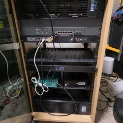 Rack Mounted Server Cabnet With Tempered Glass Door And Crypto Miners