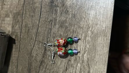 Vintage cloisonné enamel earrings.
