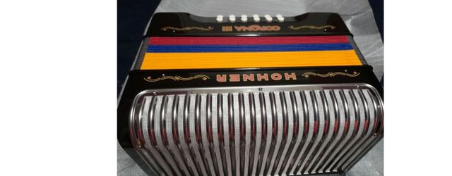 Acordeon Hohner Corona III
