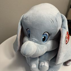 Dumbo The Elephant  t