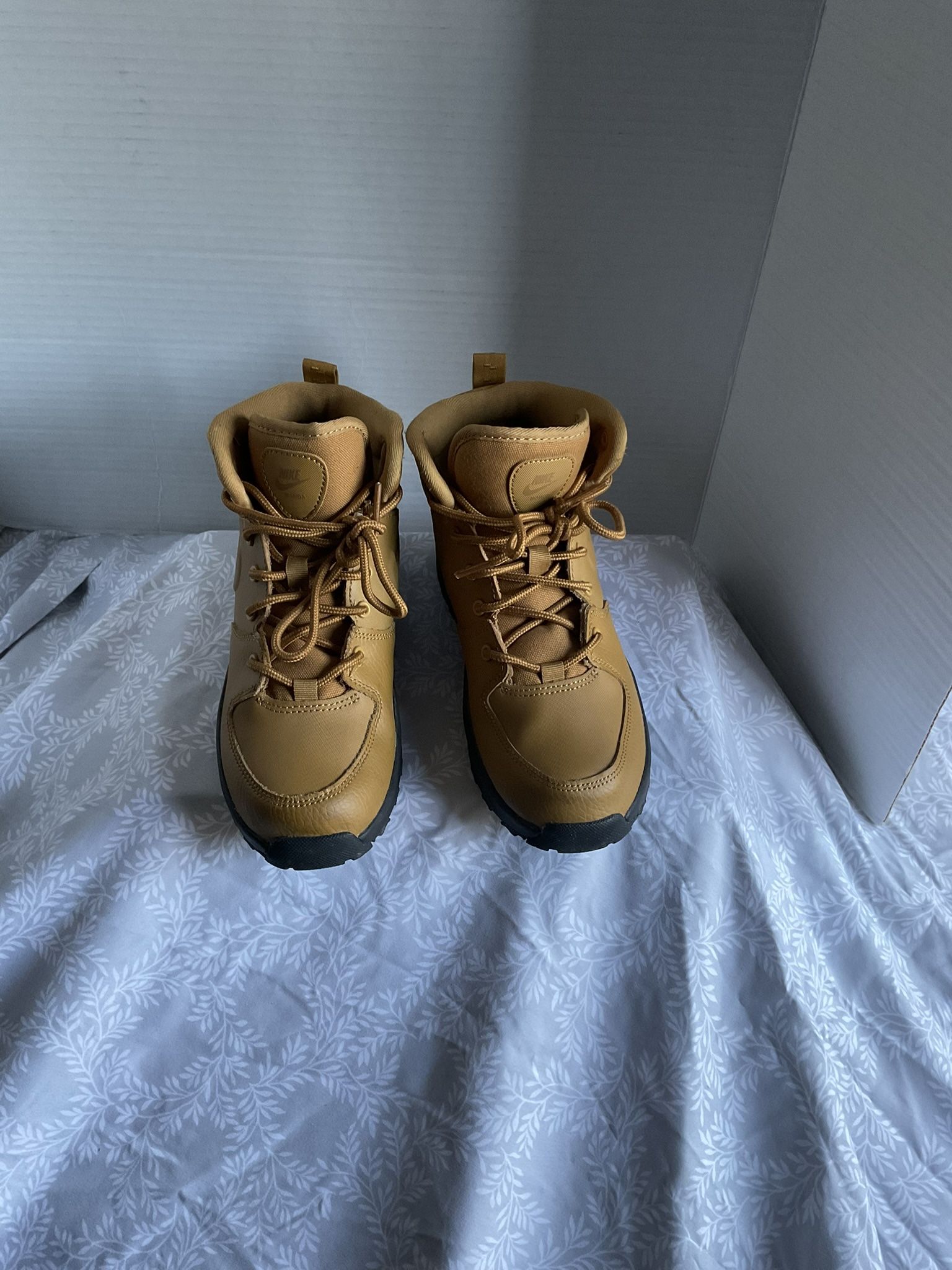 Nike Kids Manoa Leather Boots
