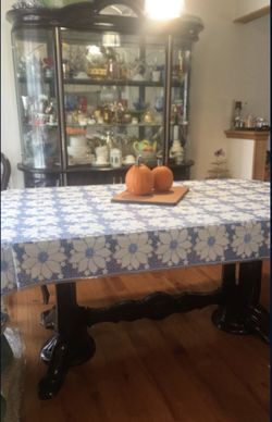 dinning table and hutch