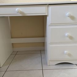 White Solid Wood Desk