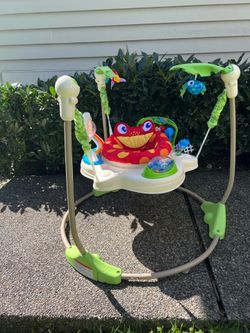 Fisher-Price Rainforest Jumperoo baby Jumper