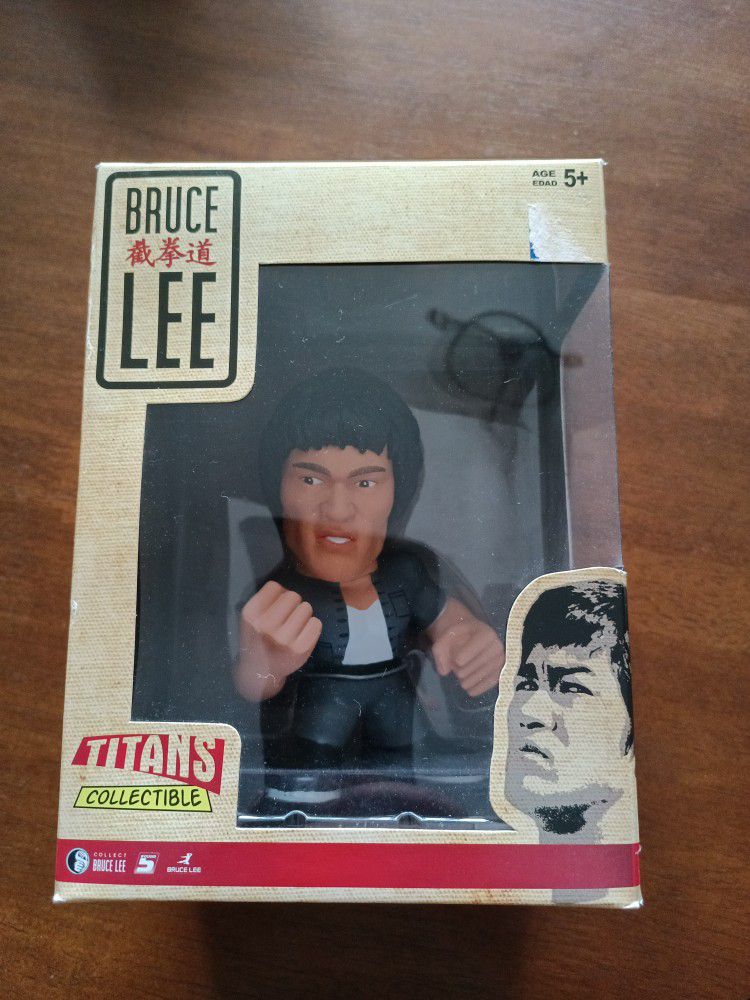Bruce Lee Titans Collectible Action Figure New 