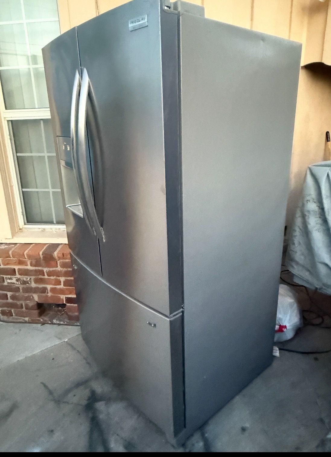 3. Door stainless steel. Refrigerators