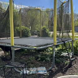 Trampoline 10x10