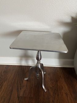 Aluminum table