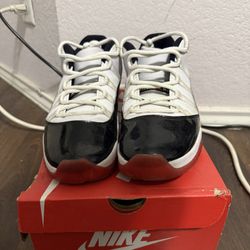 Jordan 11 Retro Low