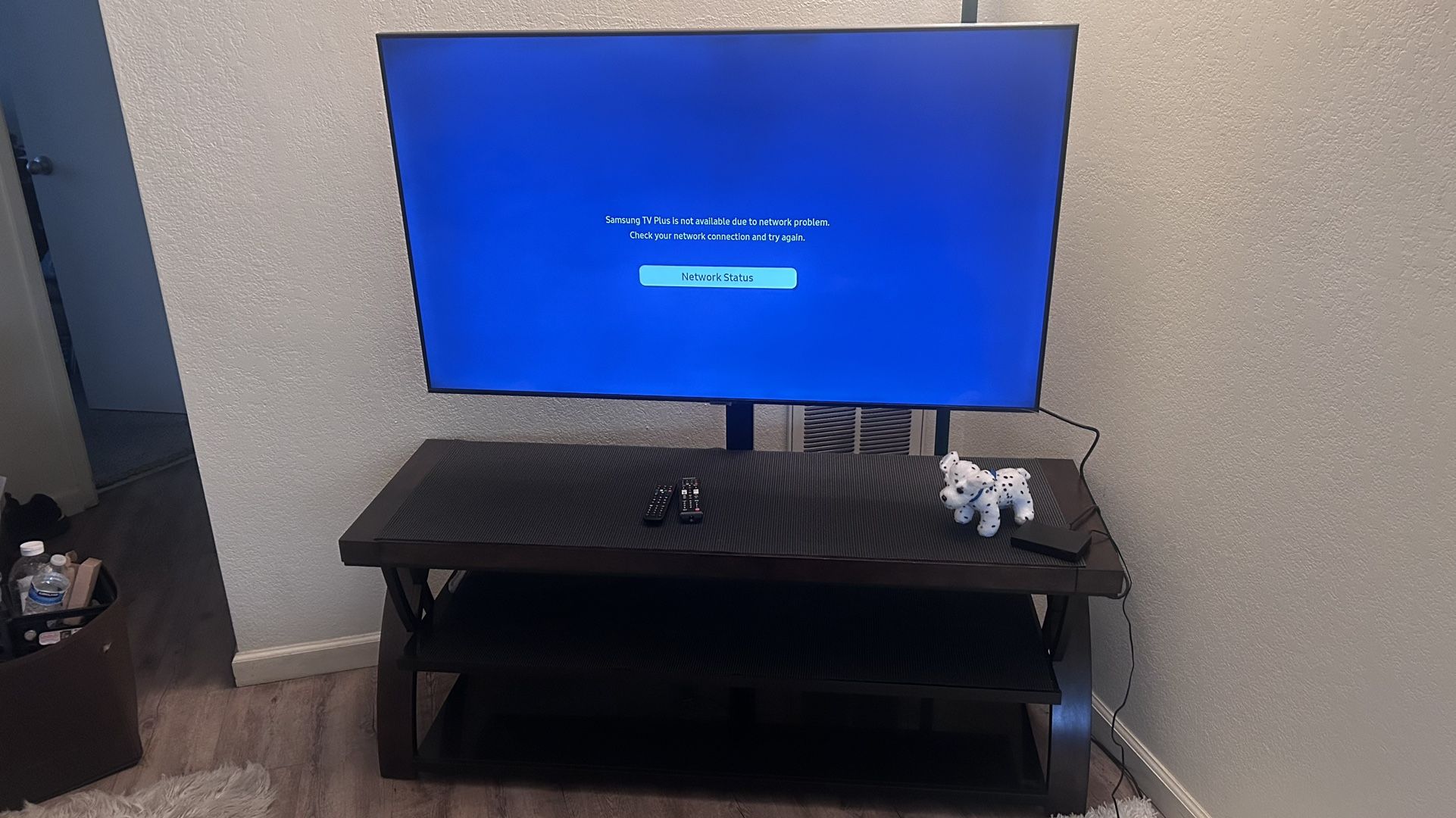 Tv, Stand, Table And Lamp