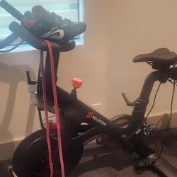 Peloton Bike