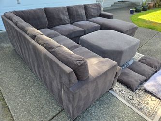 Nice Grey Sectional Delivery Available 🚚