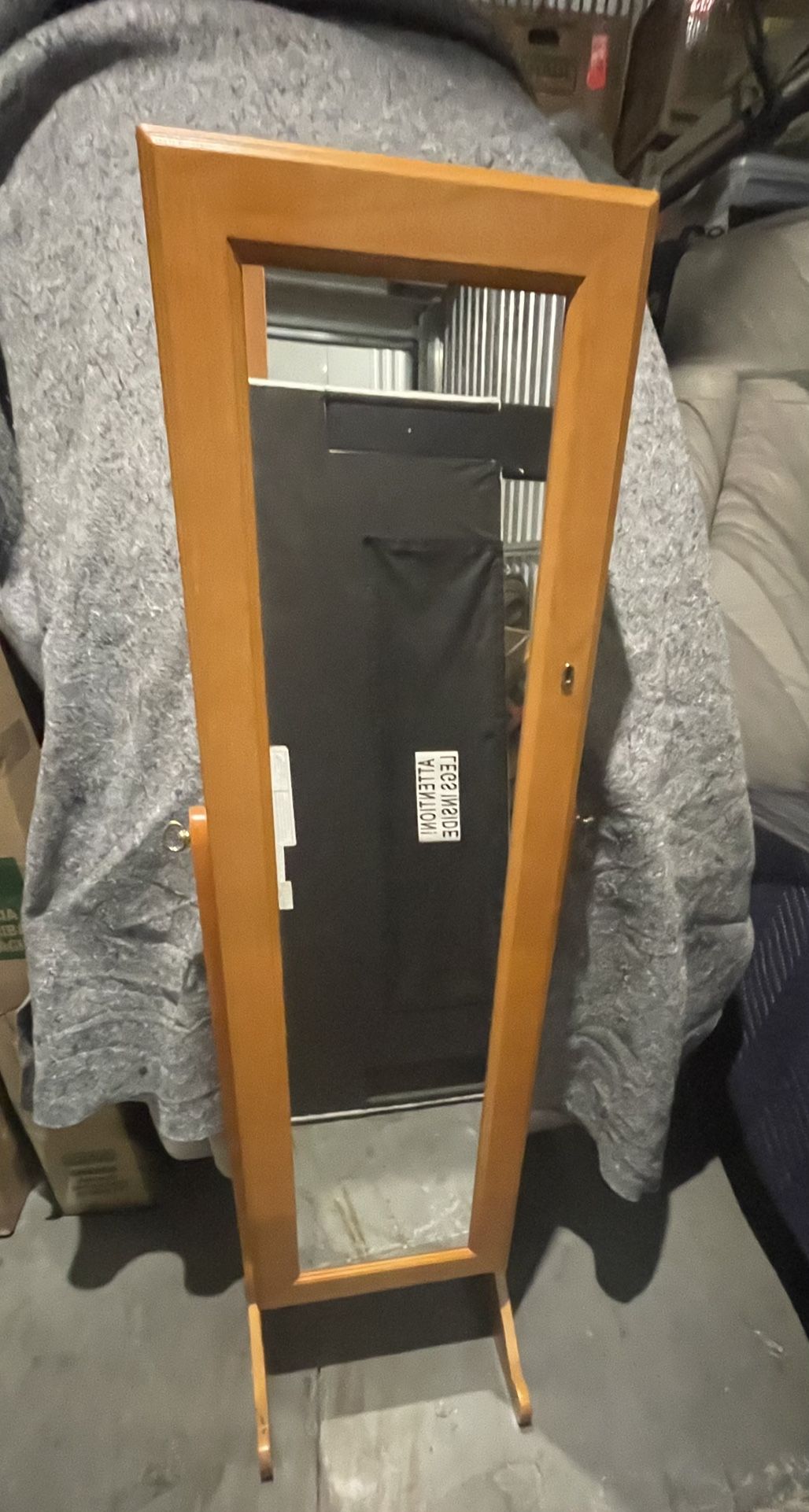 Free Standing Jewelry Chest