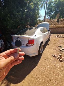 Car Keys N Remotes/ Llaves Con Control