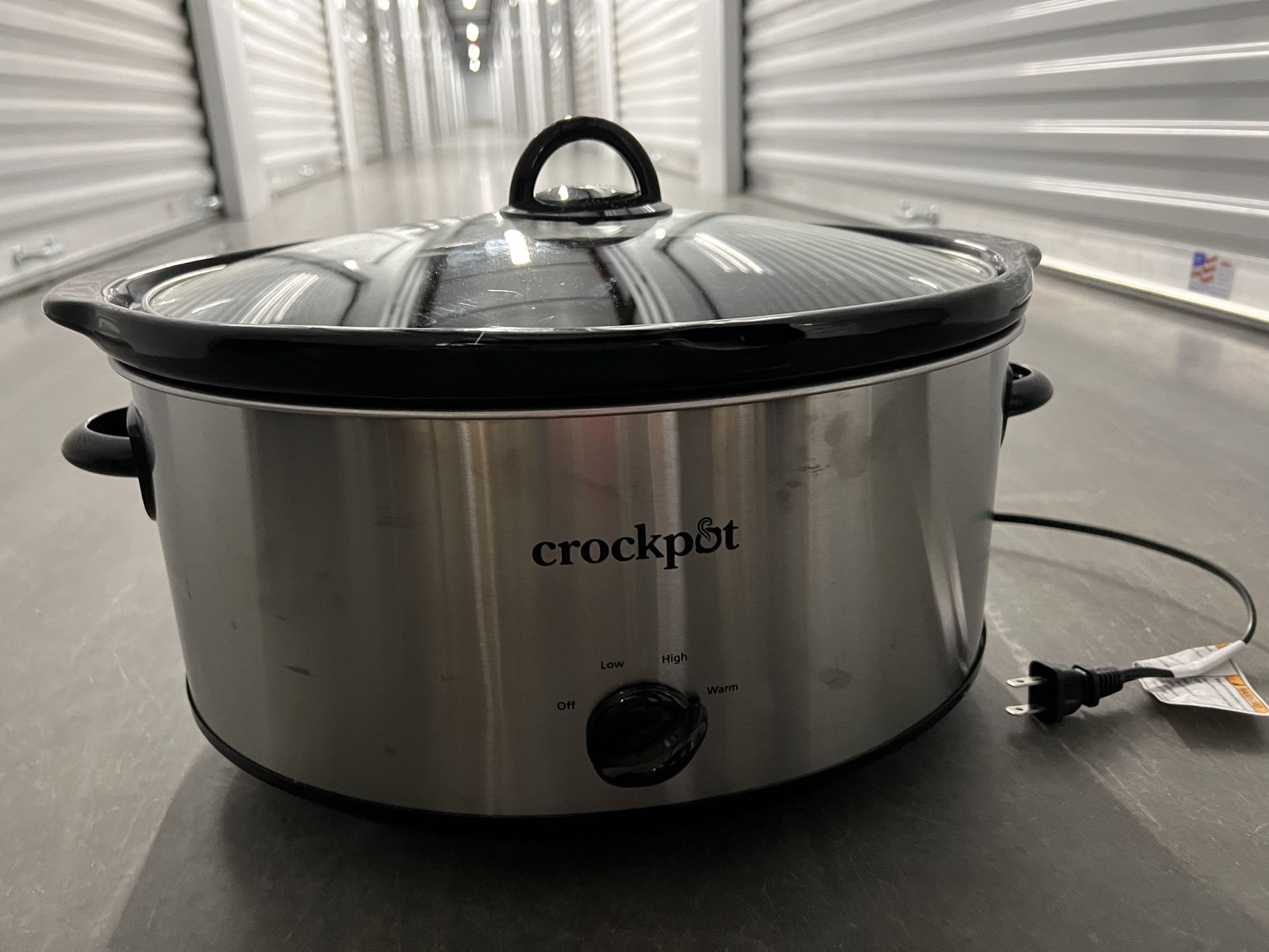 Crockpot Oval Manual Slow Cooker, 8 quart, Stainless Steel (SCV800S) for Sale in Suwanee, GA