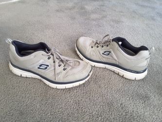 MEN'S SKETCHERS ( 11 )