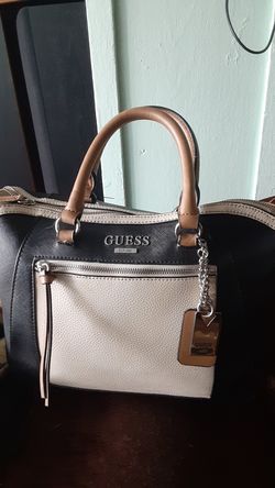 Cartera Guess