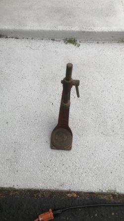 Gear top Bottle Capper