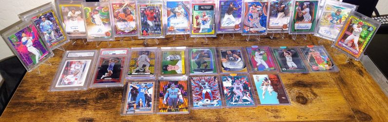 Sports cards lot.