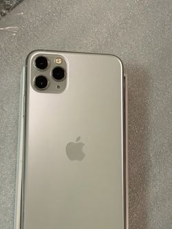 iPhone 11 PRO MAX Size UNLOCKED Like New