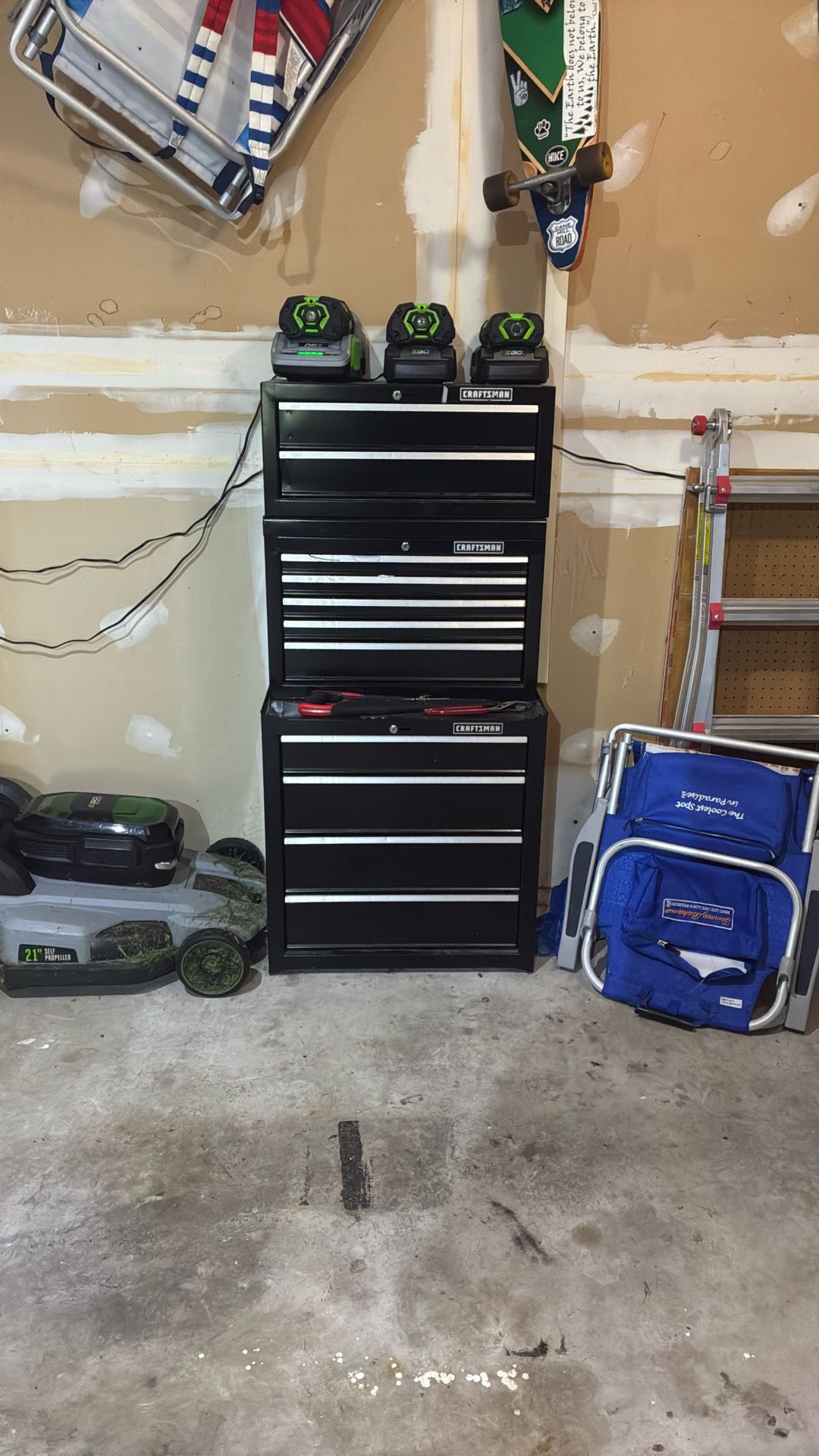 Craftsman 3-Piece Tool Chest – 5ft Tall Rolling Tool Box