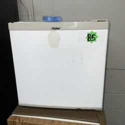 Haier Mini Fridge