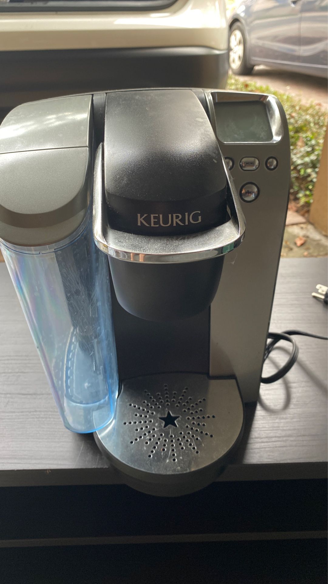 Gently used keurig coffee maker